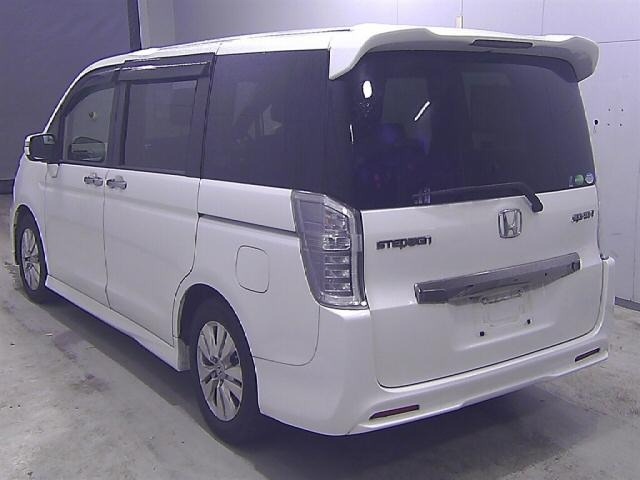 2014 HONDA STEP WAGON
